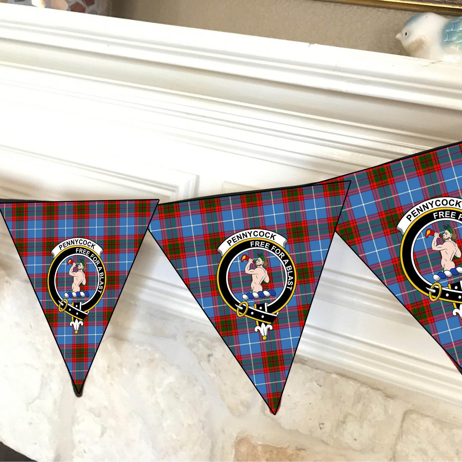 ScotsTee Shop Scottish Pennycook Crest Tartan Triangle Flags Tartan Bunting, Pennants (12pcs)