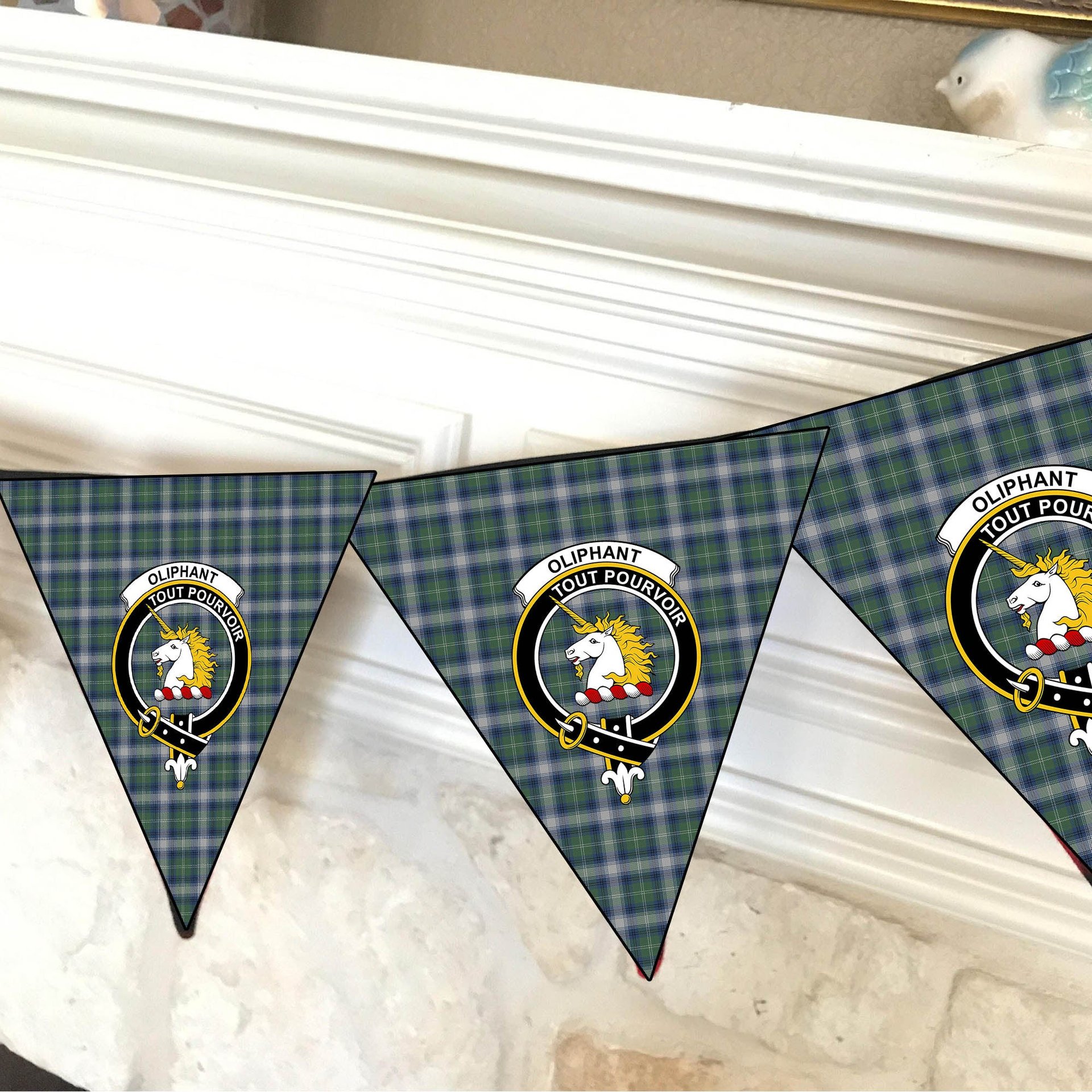 ScotsTee Shop Scottish Oliphant Dress Crest Tartan Triangle Flags Tartan Bunting, Pennants (12pcs)
