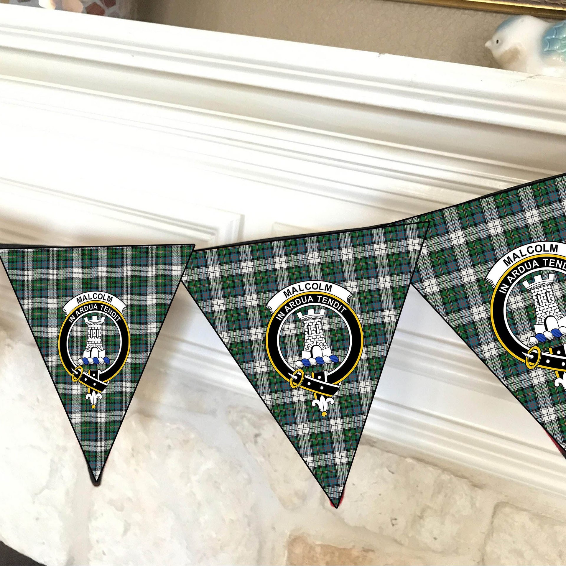 ScotsTee Shop Scottish Malcolm Dress Ancient Crest Tartan Triangle Flags Tartan Bunting, Pennants (12pcs)
