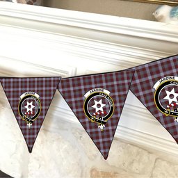 ScotsTee Shop Scottish Jardine of Castlemilk Modern Crest Tartan Triangle Flags Tartan Bunting, Pennants (12pcs)