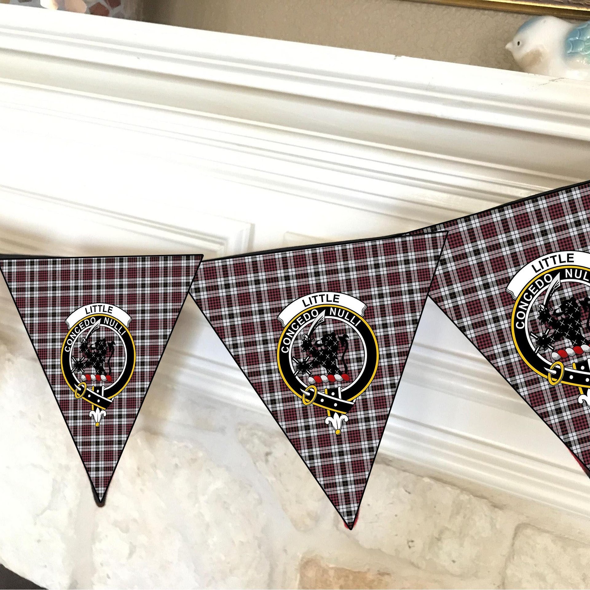 ScotsTee Shop Scottish Little Dress Ancient Crest Tartan Triangle Flags Tartan Bunting, Pennants (12pcs)