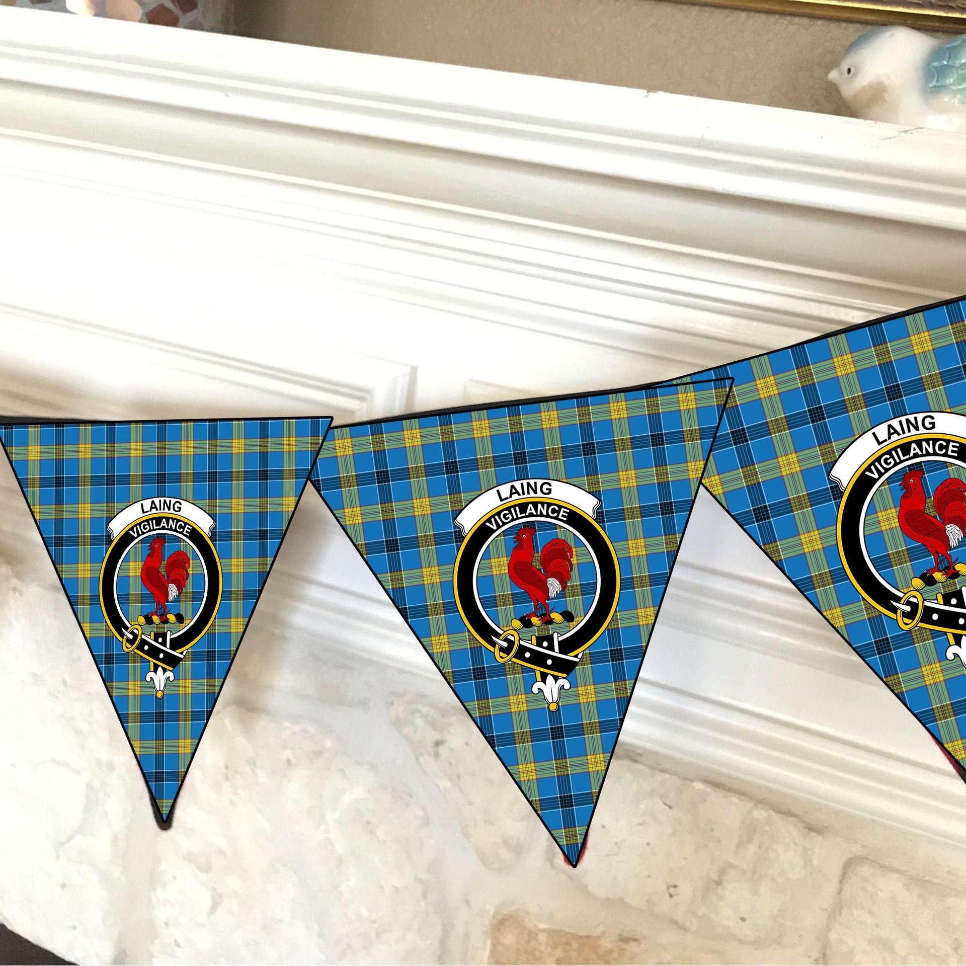 ScotsTee Shop Scottish Laing SC Crest Tartan Triangle Flags Tartan Bunting, Pennants (12pcs)