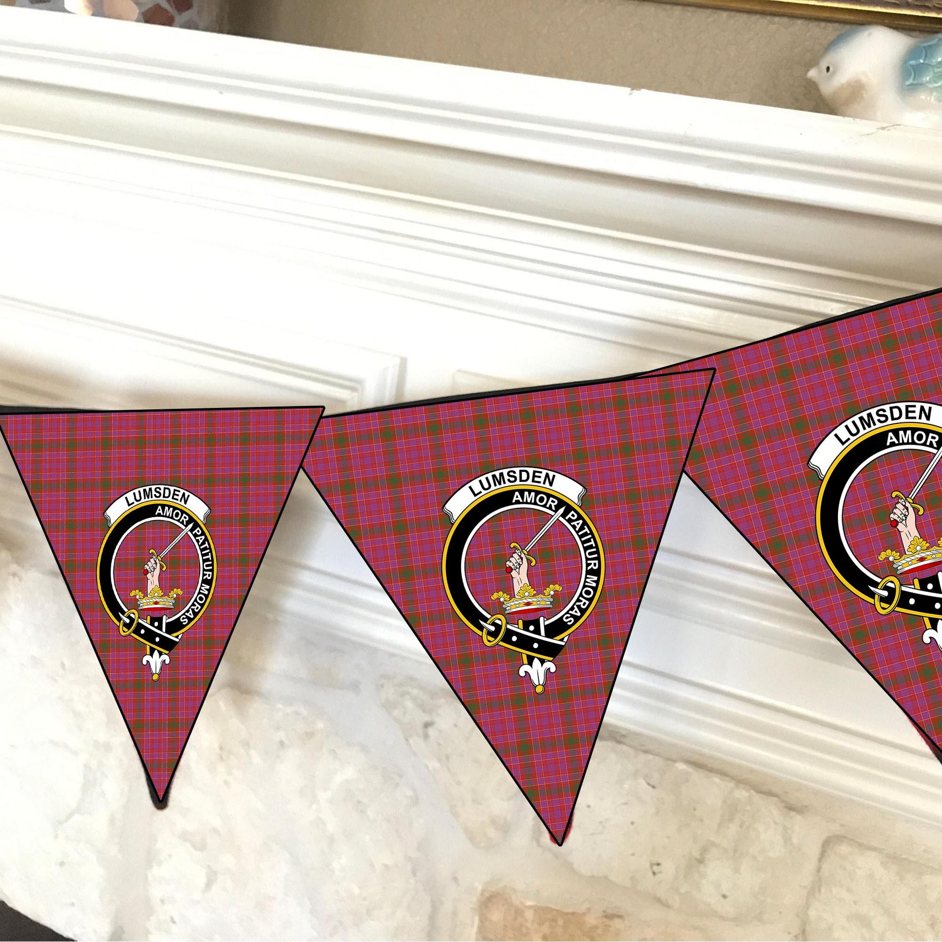 ScotsTee Shop Scottish Lumsden of Clova Ancient Crest Tartan Triangle Flags Tartan Bunting, Pennants (12pcs)