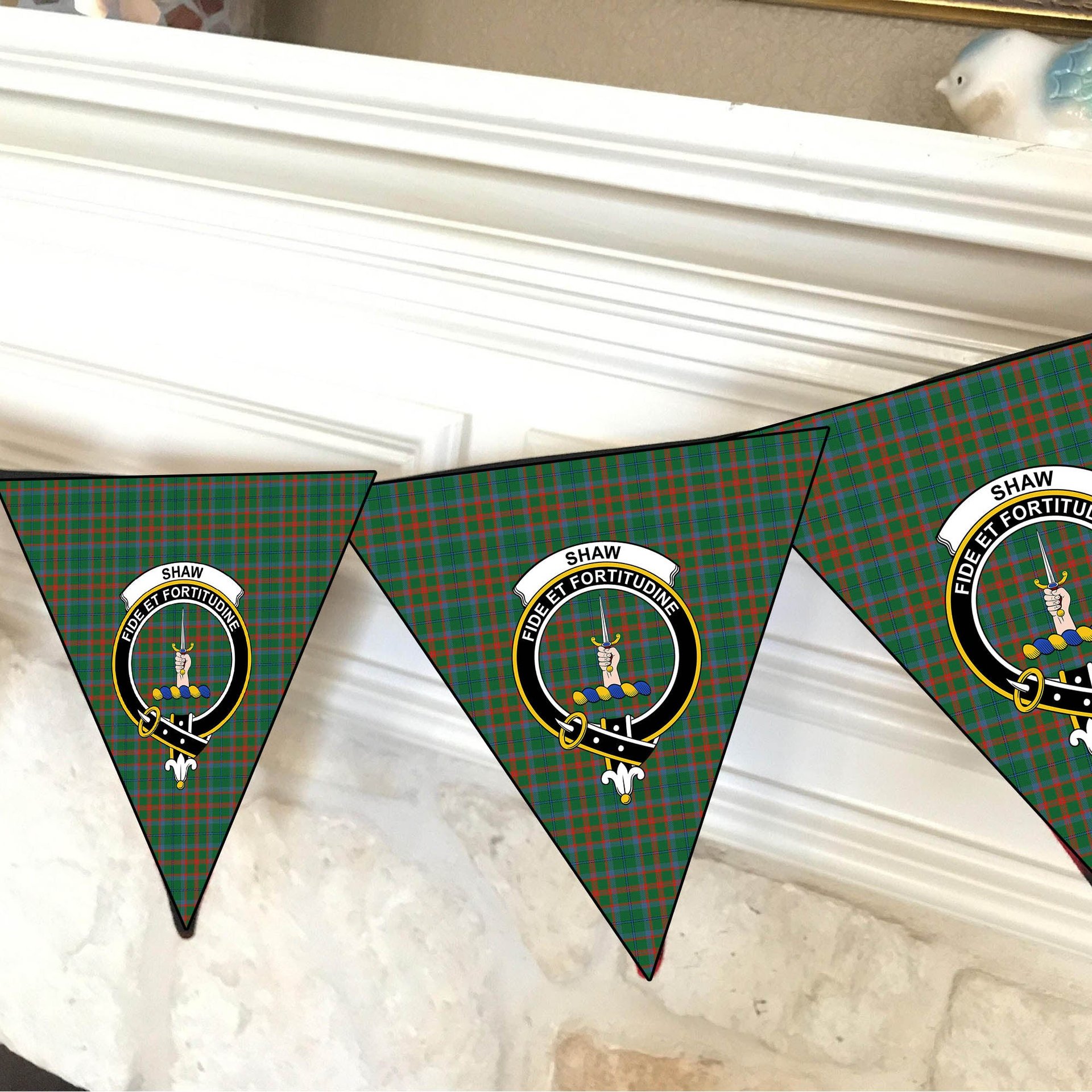 ScotsTee Shop Scottish Shaw of Tordarroch Hunting Ancient Crest Tartan Triangle Flags Tartan Bunting, Pennants (12pcs)