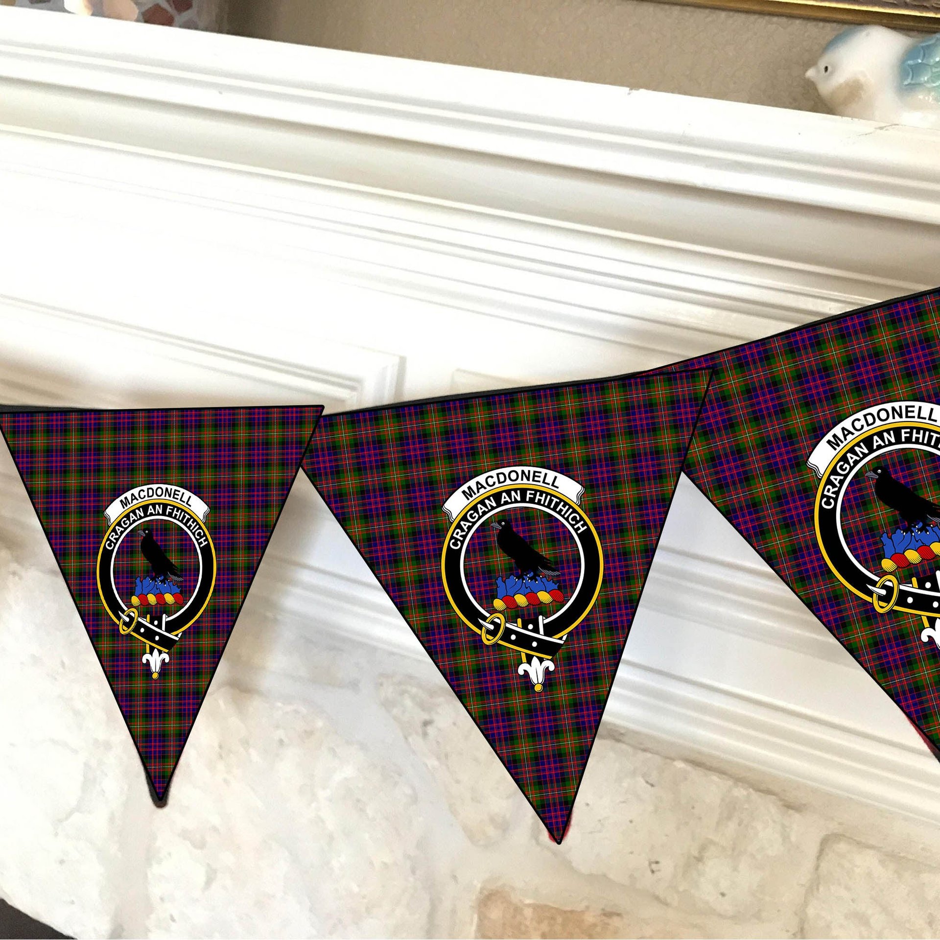 ScotsTee Shop Scottish MacDonell Of Glengarry Modern Crest Tartan Triangle Flags Tartan Bunting, Pennants (12pcs)