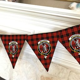 ScotsTee Shop Scottish MacSwan Ancient Crest Tartan Triangle Flags Tartan Bunting, Pennants (12pcs)