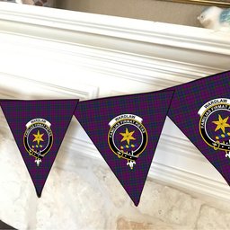 ScotsTee Shop Scottish Wardlaw Crest Tartan Triangle Flags Tartan Bunting, Pennants (12pcs)