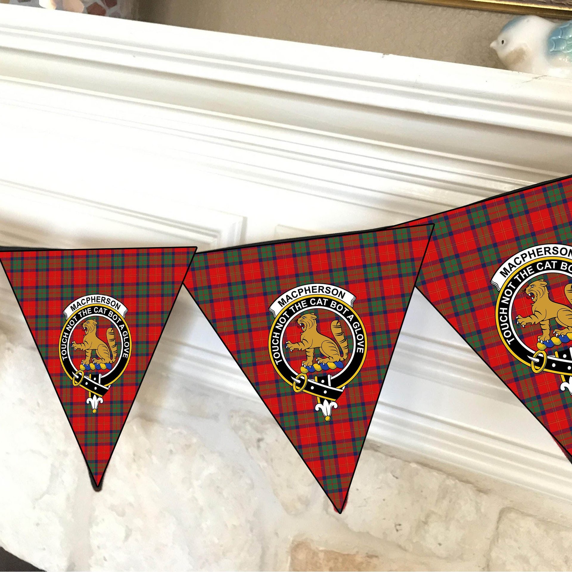 ScotsTee Shop Scottish MacPherson of Cluny Modern Crest Tartan Triangle Flags Tartan Bunting, Pennants (12pcs)
