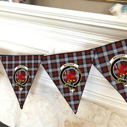 ScotsTee Shop Scottish MacDuff Dress 5 Crest Tartan Triangle Flags Tartan Bunting, Pennants (12pcs)