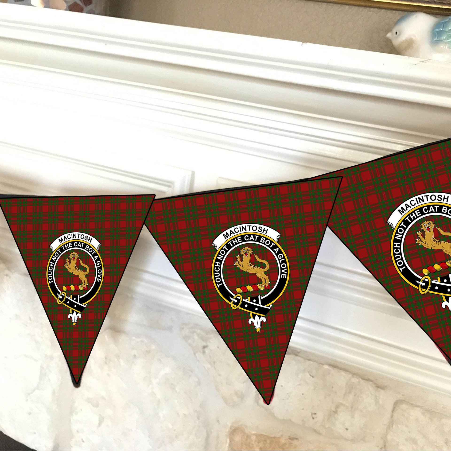 ScotsTee Shop Scottish MacIntosh Red Crest Tartan Triangle Flags Tartan Bunting, Pennants (12pcs)