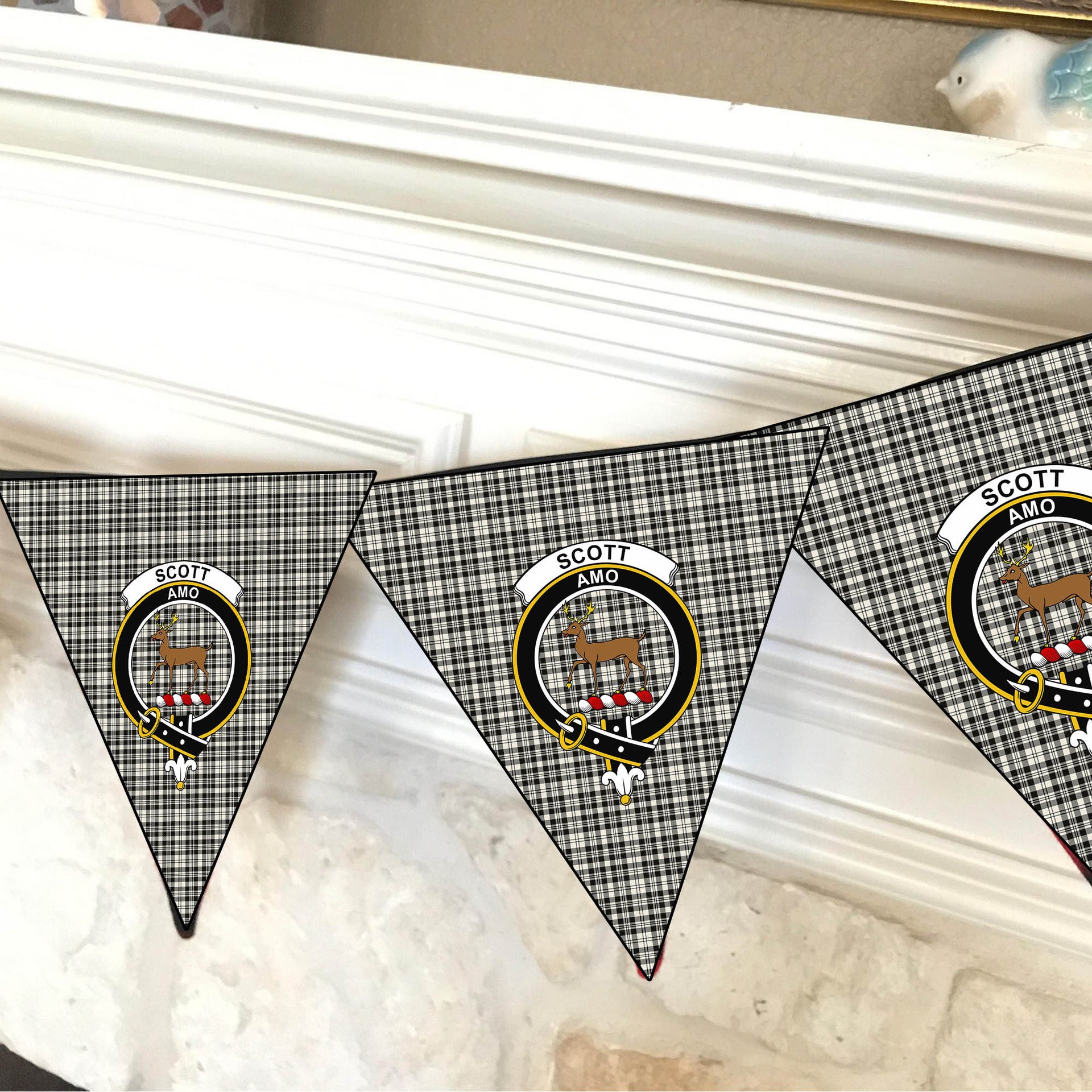 ScotsTee Shop Scottish Scott Black and White Ancient Crest Tartan Triangle Flags Tartan Bunting, Pennants (12pcs)