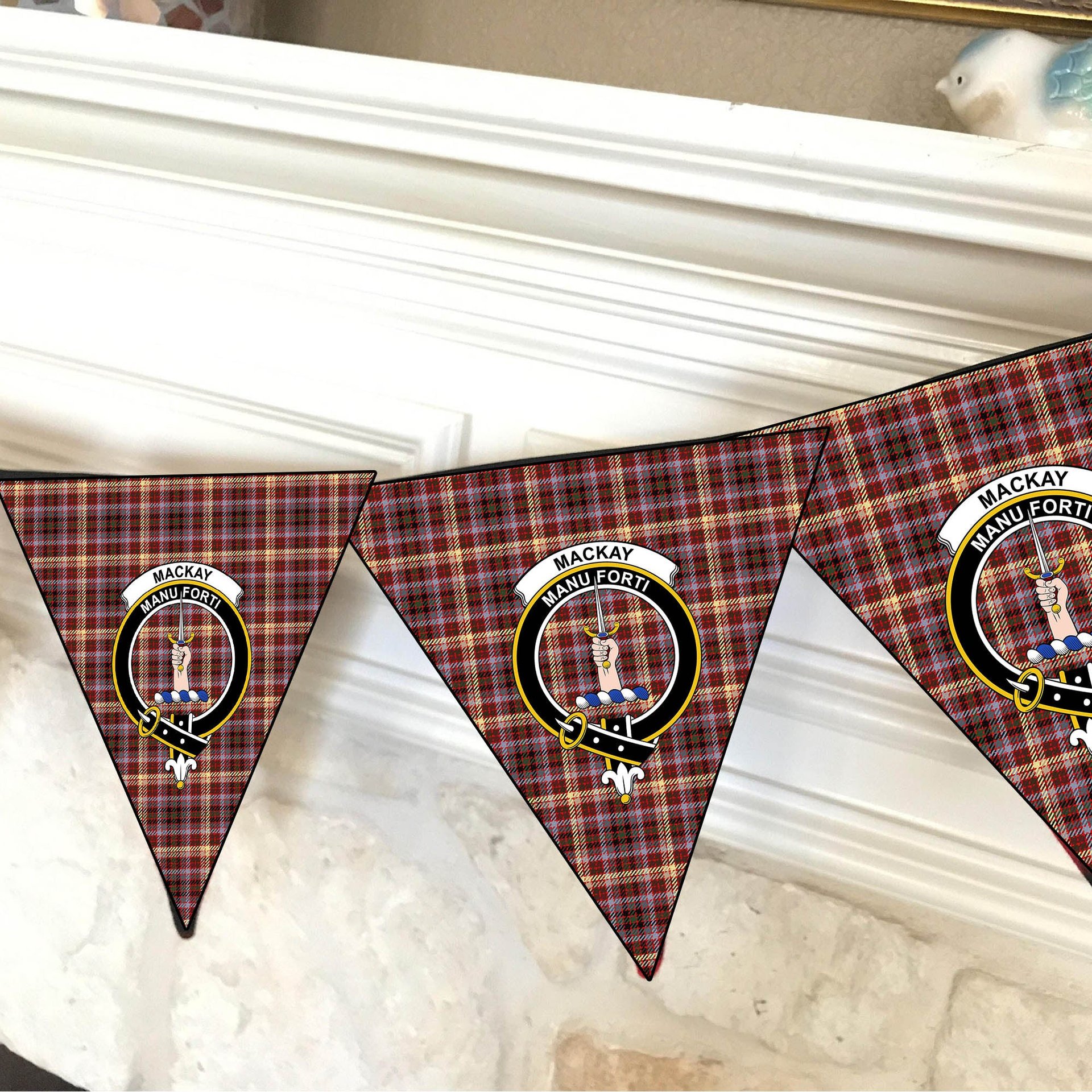ScotsTee Shop Scottish MacKay of Strathnaver Modern Crest Tartan Triangle Flags Tartan Bunting, Pennants (12pcs)
