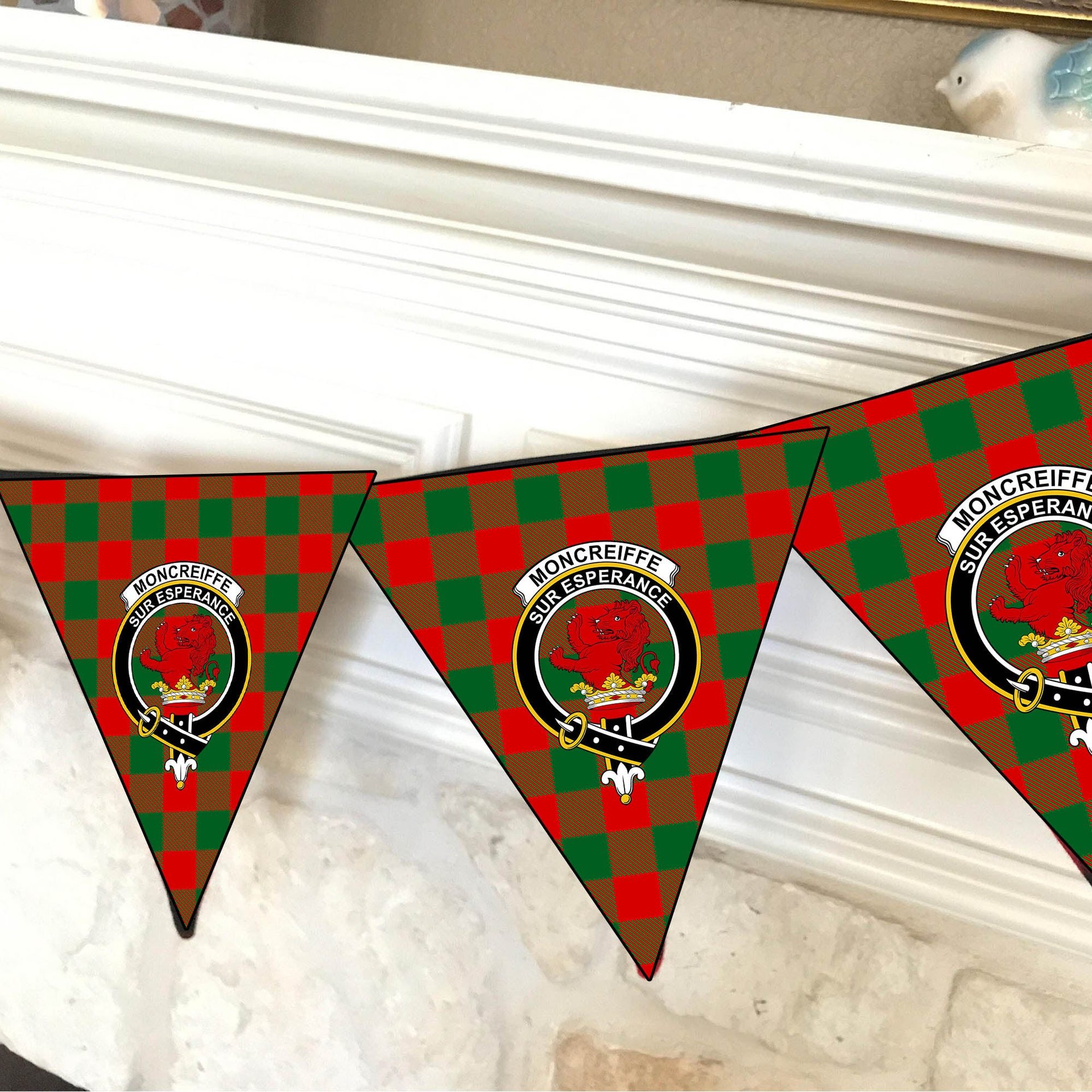ScotsTee Shop Scottish Moncreiffe Modern Crest Tartan Triangle Flags Tartan Bunting, Pennants (12pcs)
