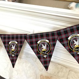 ScotsTee Shop Scottish Lindsay Hunting Modern Crest Tartan Triangle Flags Tartan Bunting, Pennants (12pcs)