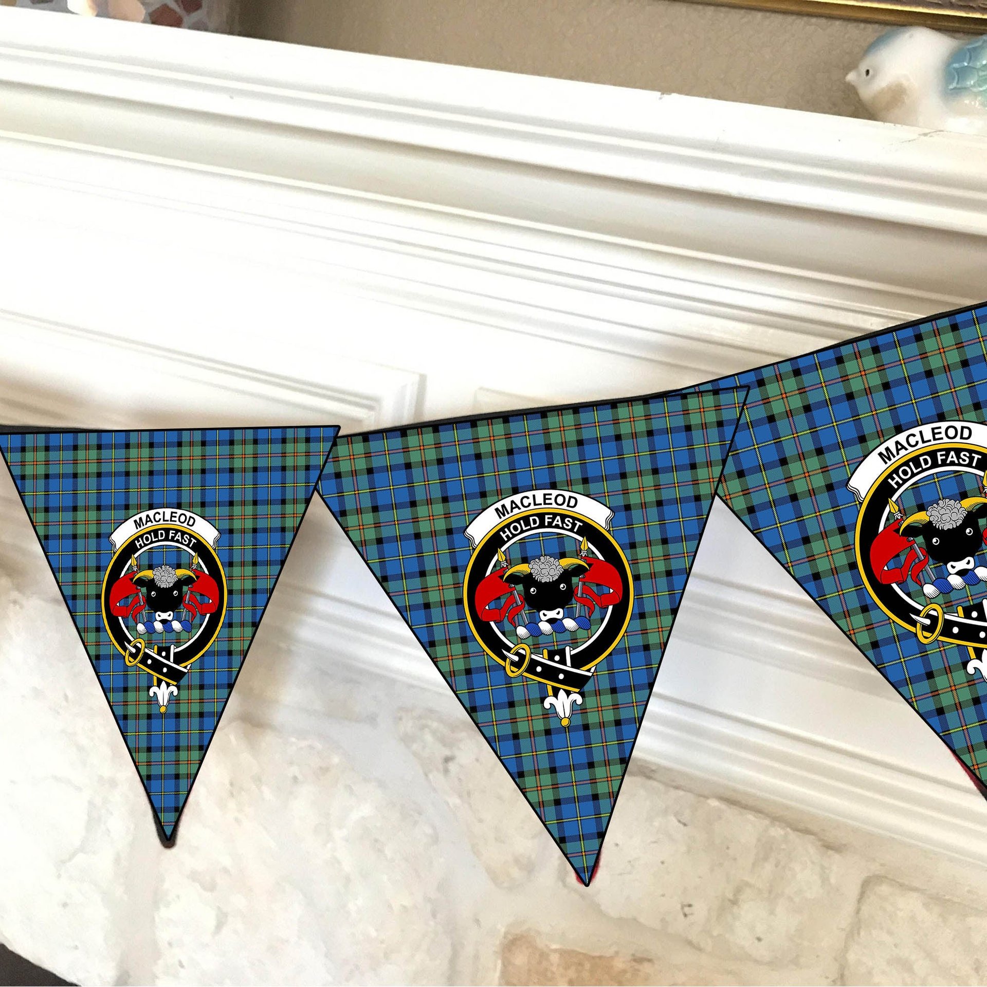 ScotsTee Shop Scottish MacLeod of Harris Ancient Crest Tartan Triangle Flags Tartan Bunting, Pennants (12pcs)
