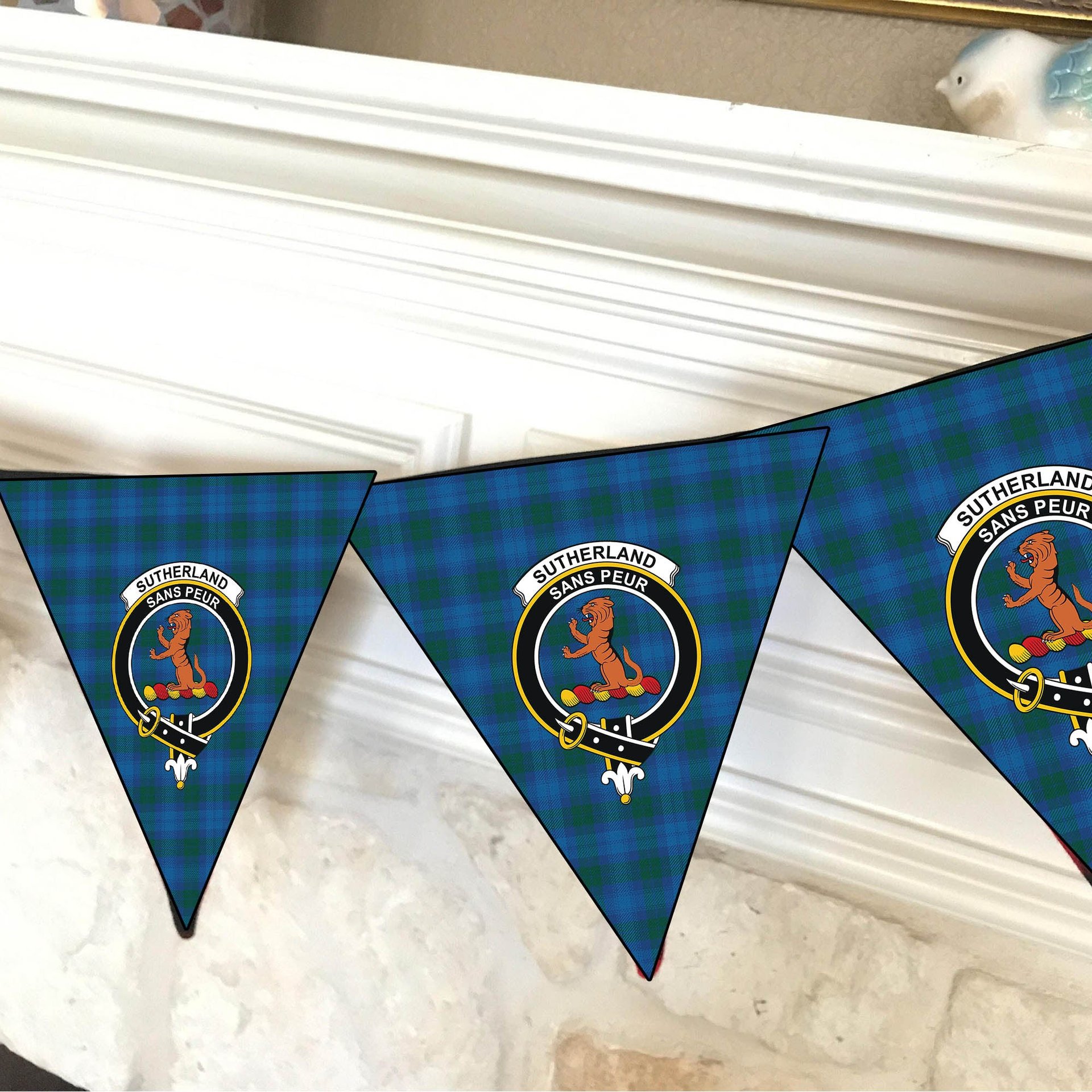 ScotsTee Shop Scottish Sutherland Hunting Modern Crest Tartan Triangle Flags Tartan Bunting, Pennants (12pcs)