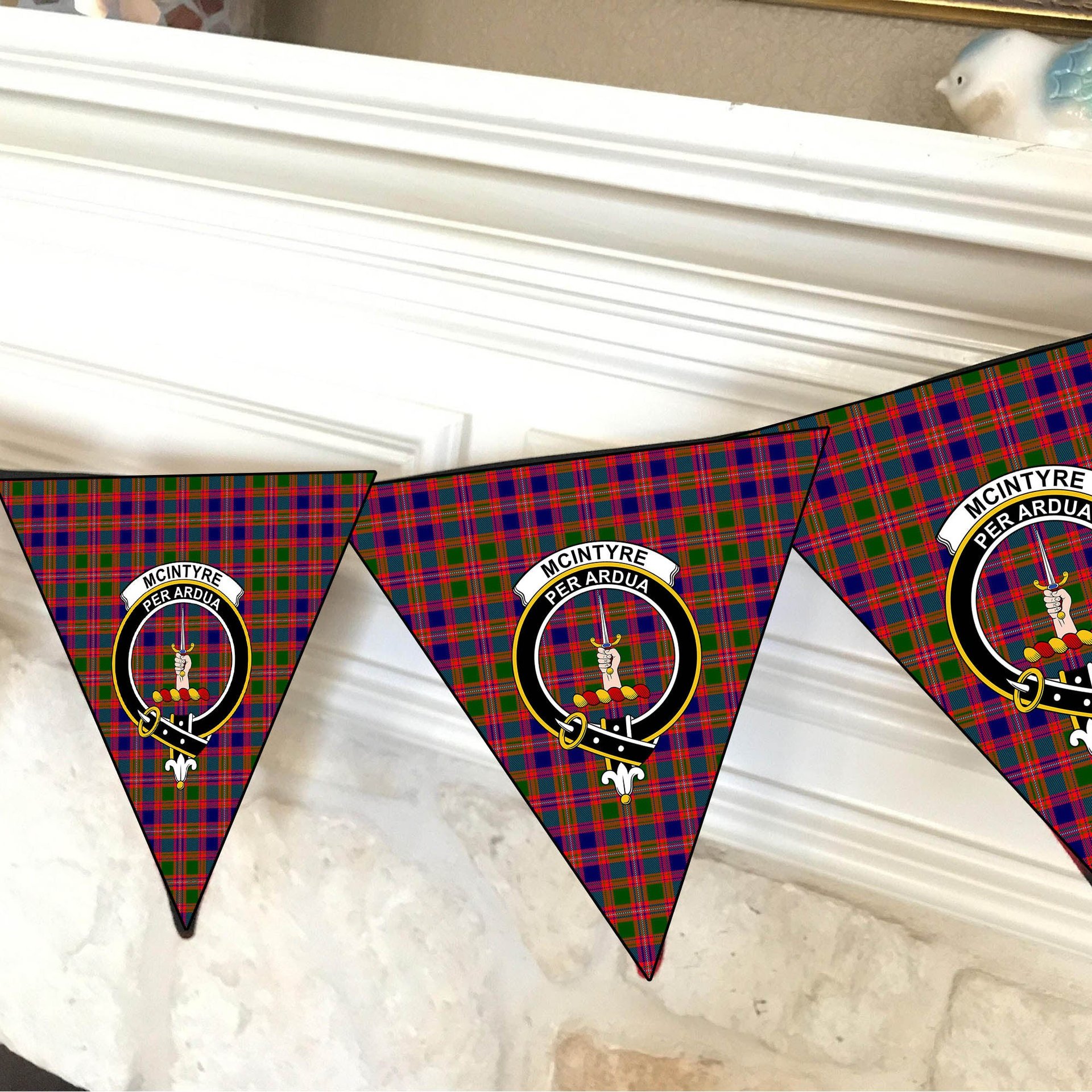 ScotsTee Shop Scottish McIntyre Modern Crest Tartan Triangle Flags Tartan Bunting, Pennants (12pcs)
