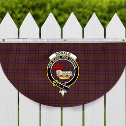 ScotsTee Shop Scottish Donald of Boisdale Crest Tartan Non-Pleated Fan Flag Bunting Banner