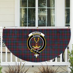 ScotsTee Shop Scottish Gordon Red Crest Tartan Non-Pleated Fan Flag Bunting Banner