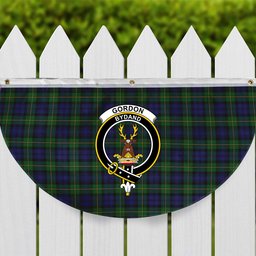 ScotsTee Shop Scottish Gordon Crest Tartan Non-Pleated Fan Flag Bunting Banner