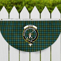 ScotsTee Shop Scottish Gunn Ancient Clan Crest Tartan Non-Pleated Fan Flag Bunting Banner