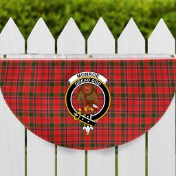 ScotsTee Shop Scottish Monroe Modern Crest Tartan Non-Pleated Fan Flag Bunting Banner
