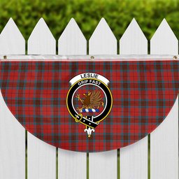 ScotsTee Shop Scottish Leslie Red Ancient Crest Tartan Non-Pleated Fan Flag Bunting Banner