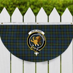 ScotsTee Shop Scottish Newlands of Lauriston Crest Tartan Non-Pleated Fan Flag Bunting Banner