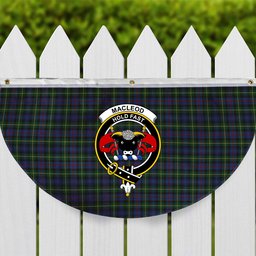 ScotsTee Shop Scottish MacLeod of Gesto 2 Crest Tartan Non-Pleated Fan Flag Bunting Banner