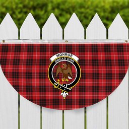 ScotsTee Shop Scottish Monroe Black and Red Modern Crest Tartan Non-Pleated Fan Flag Bunting Banner