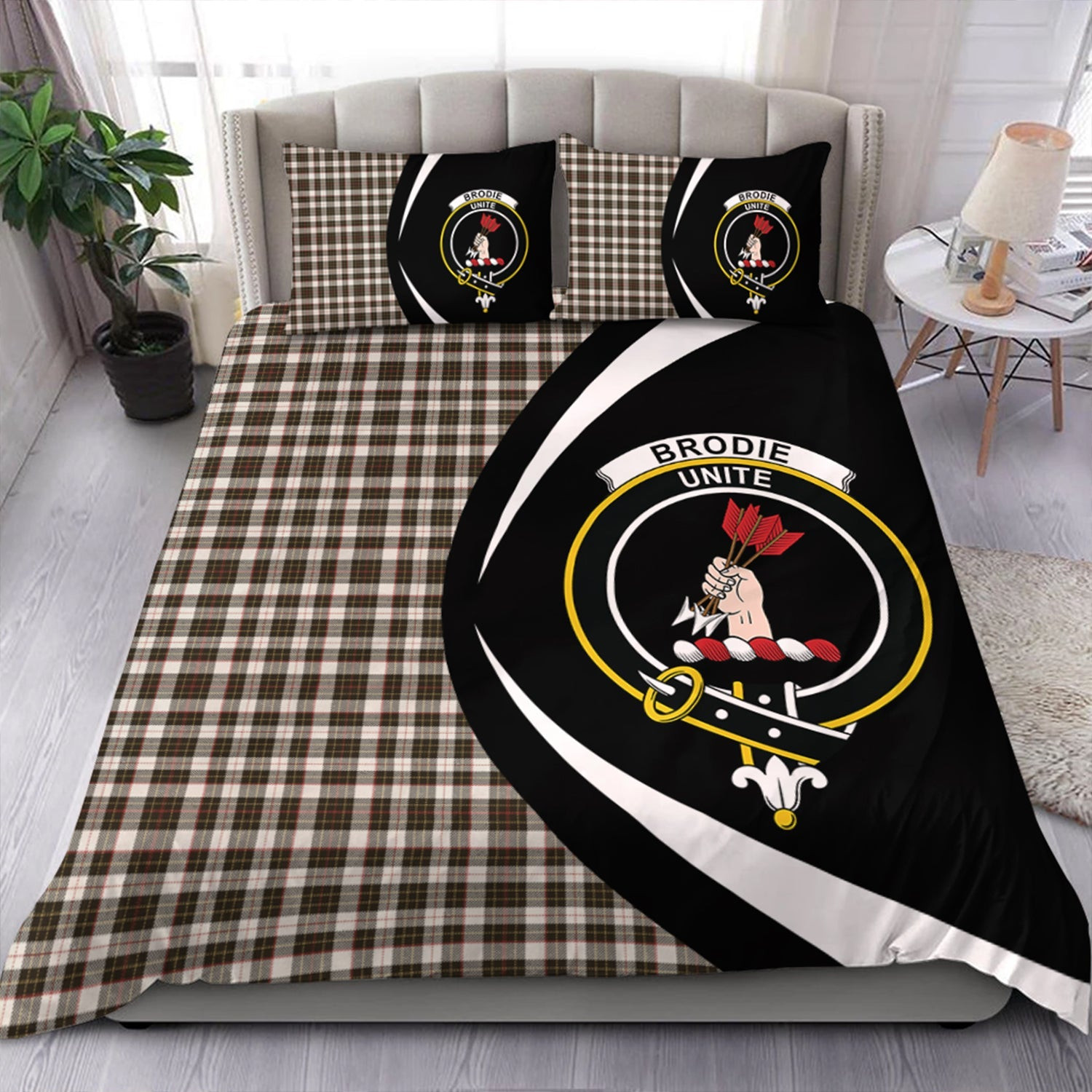 ScotsTee Shop Scottish Brodie Black & White Weathered Clan Badge Tartan Bedding Set Circle Style