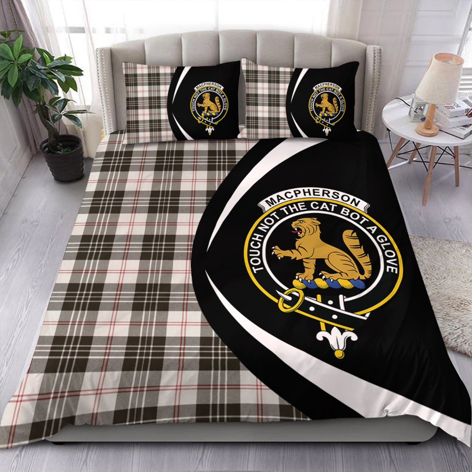 ScotsTee Shop Scottish MacPherson of Cluny Black & White Weathered Clan Badge Tartan Bedding Set Circle Style