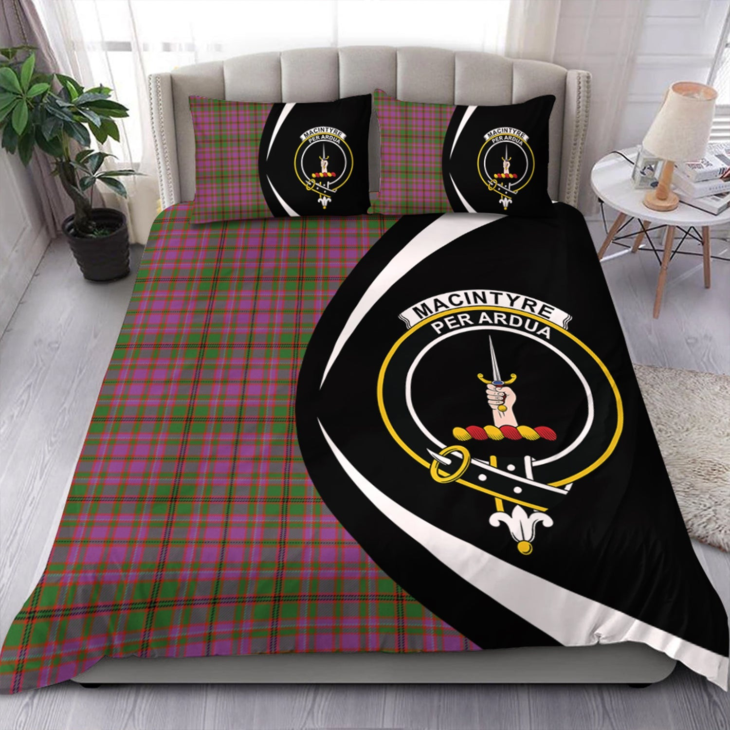 ScotsTee Shop Scottish MacIntyre of Glenorchy Ancient Clan Badge Tartan Bedding Set Circle Style