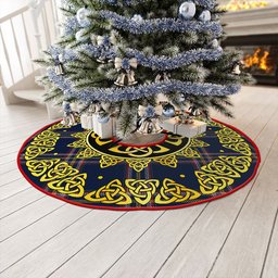 ScotsTee Shop Scottish Crichton (Creighton) Modern Clan Crest Tartan Christmas Tree Skirt Golden Celtic Heritage