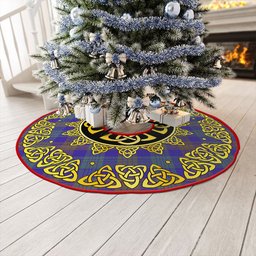 ScotsTee Shop Scottish Lang (Laing) Weathered Clan Crest Tartan Christmas Tree Skirt Golden Celtic Heritage
