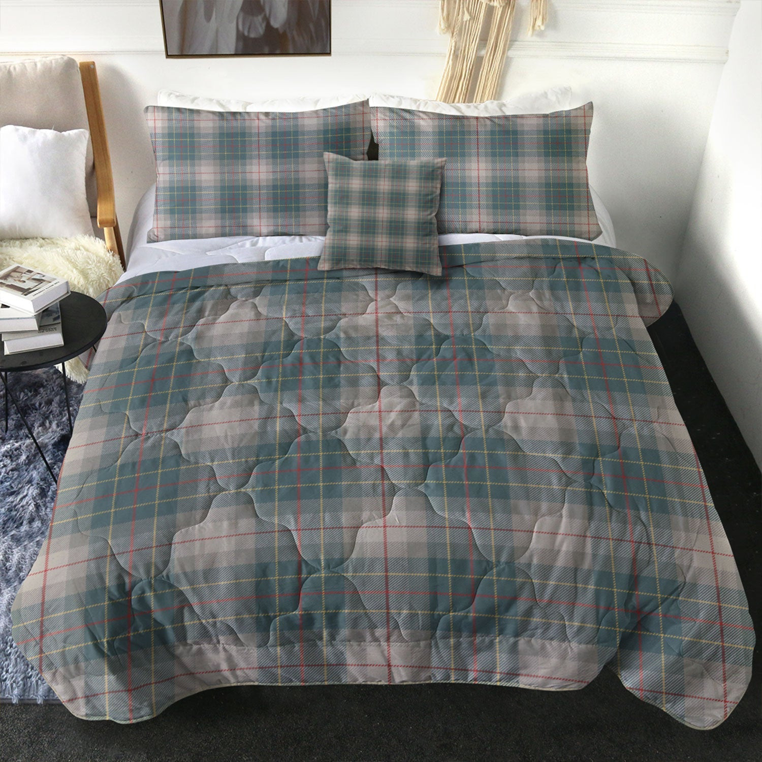 ScotsTee Shop Scottish Brodie Silver (Brodie Muted) Weathered Clan Crest Tartan Plaid Comforter Set