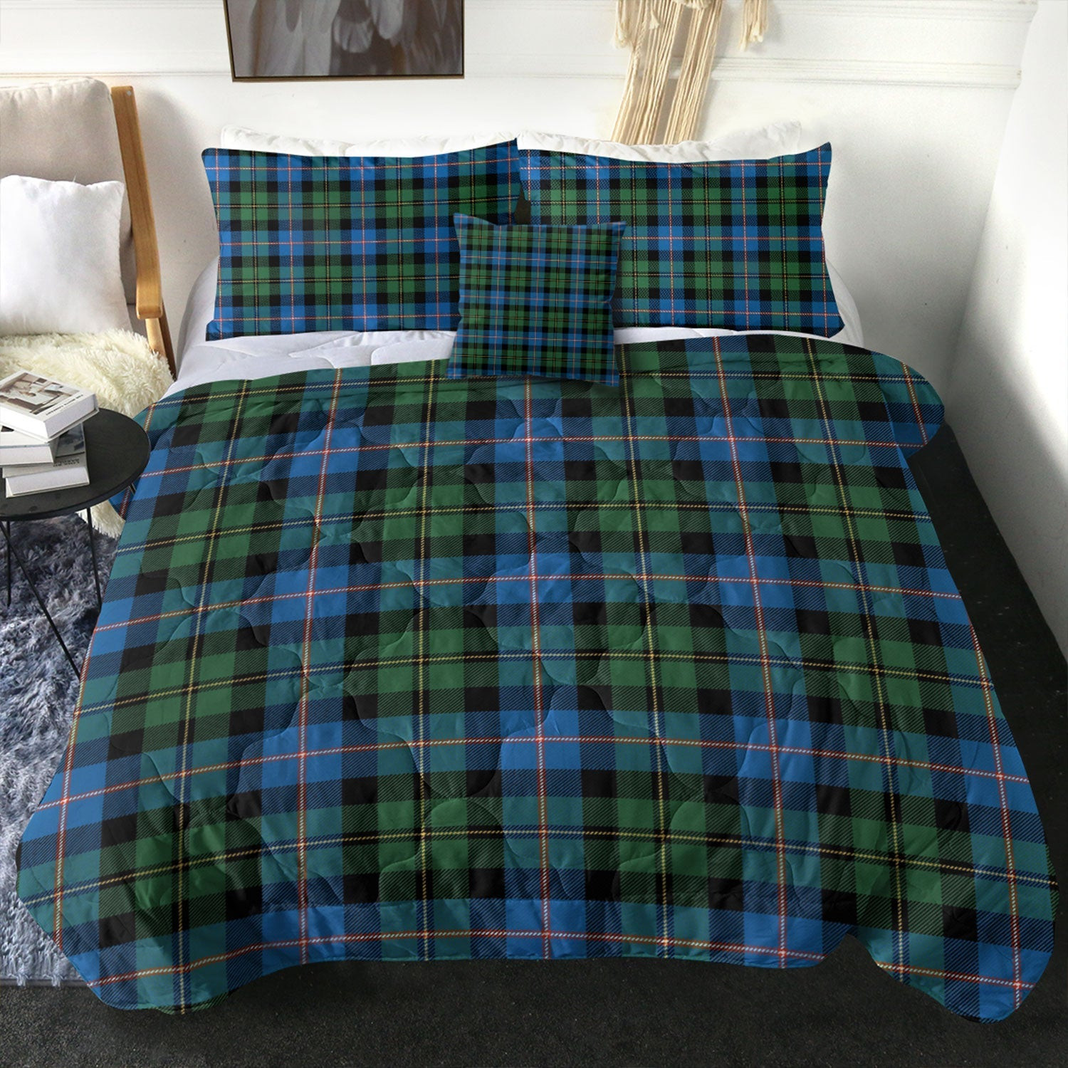 ScotsTee Shop Scottish MacNeil of Barra Old (MacNeill Old) Ancient Clan Crest Tartan Plaid Comforter Set