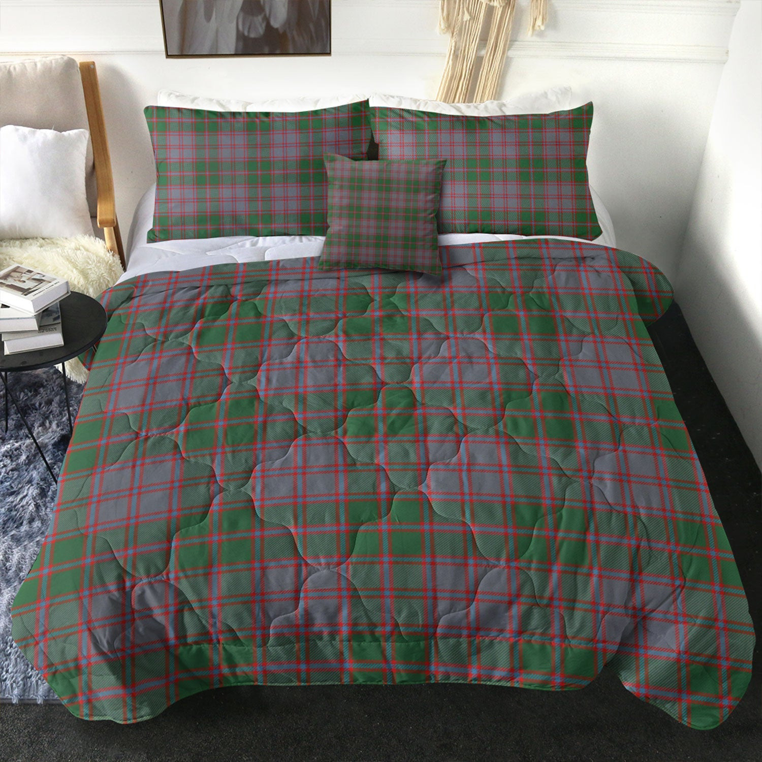 ScotsTee Shop Scottish MacPherson of Glentruim Modern Clan Crest Tartan Plaid Comforter Set