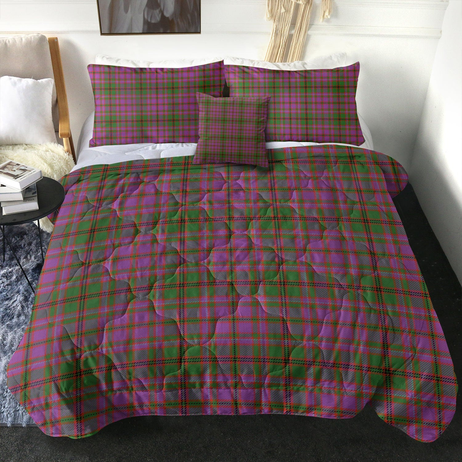 ScotsTee Shop Scottish MacIntyre of Glenorchy Ancient Clan Crest Tartan Plaid Comforter Set