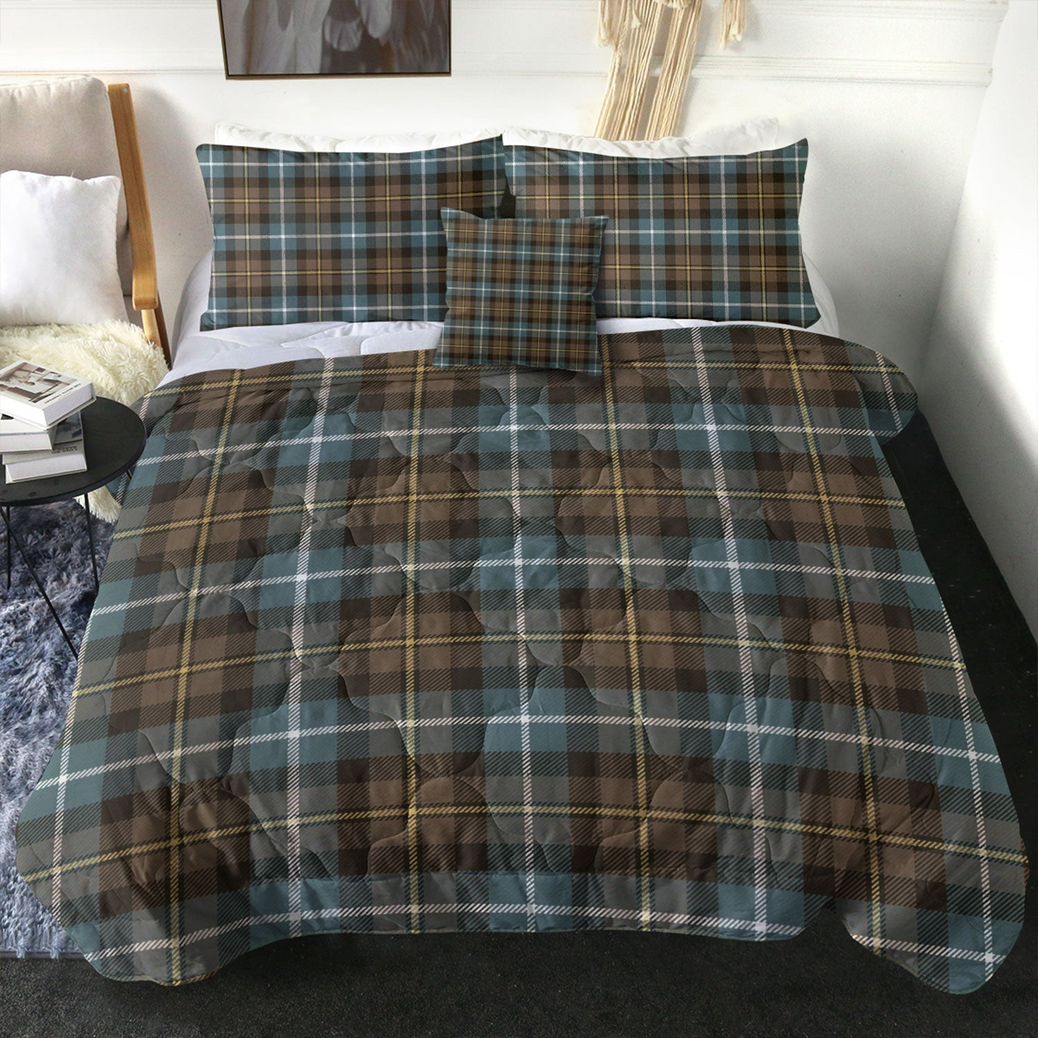 ScotsTee Shop Scottish MacNeil of Barra (MacNeil MacNeill) Weathered Clan Crest Tartan Plaid Comforter Set