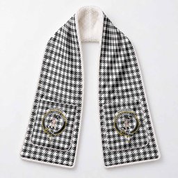 Shepherd Tartan Crest Pocket Scarf - Ultimate Plaid Gift Wrap