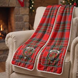 Binning Tartan Crest Pocket Scarf - Ultimate Plaid Gift Wrap