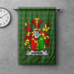 ScotsTee Shop Irish Gaynor or McGaynor Clan Coat of Arms Irish Tartan Gonfalon Flag