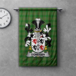 ScotsTee Shop Irish Donegan or O'Donagan Clan Coat of Arms Irish Tartan Gonfalon Flag