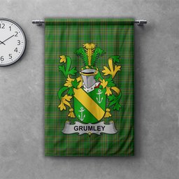 ScotsTee Shop Irish Grumley Clan Coat of Arms Irish Tartan Gonfalon Flag
