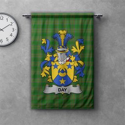 ScotsTee Shop Irish Day Clan Coat of Arms Irish Tartan Gonfalon Flag