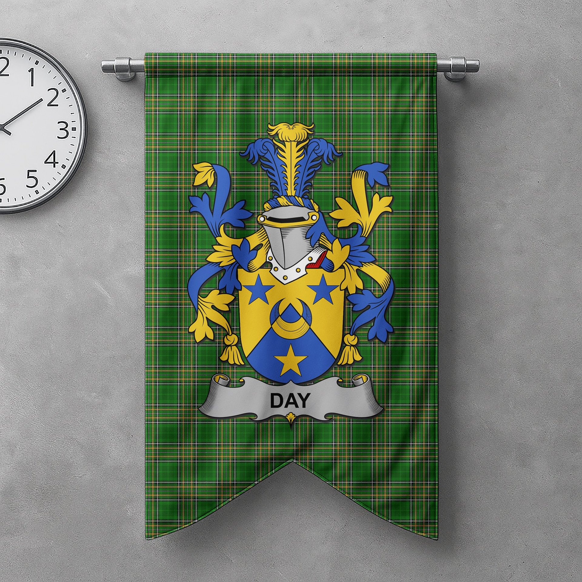 ScotsTee Shop Irish Day Clan Coat of Arms Irish Tartan Gonfalon Flag