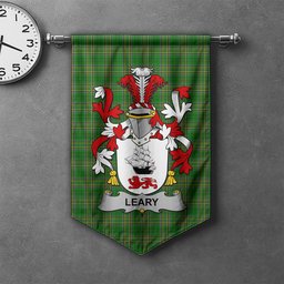 ScotsTee Shop Irish Leary or O'Leary Clan Coat of Arms Irish Tartan Gonfalon Flag