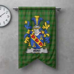 ScotsTee Shop Irish Hunt Clan Coat of Arms Irish Tartan Gonfalon Flag