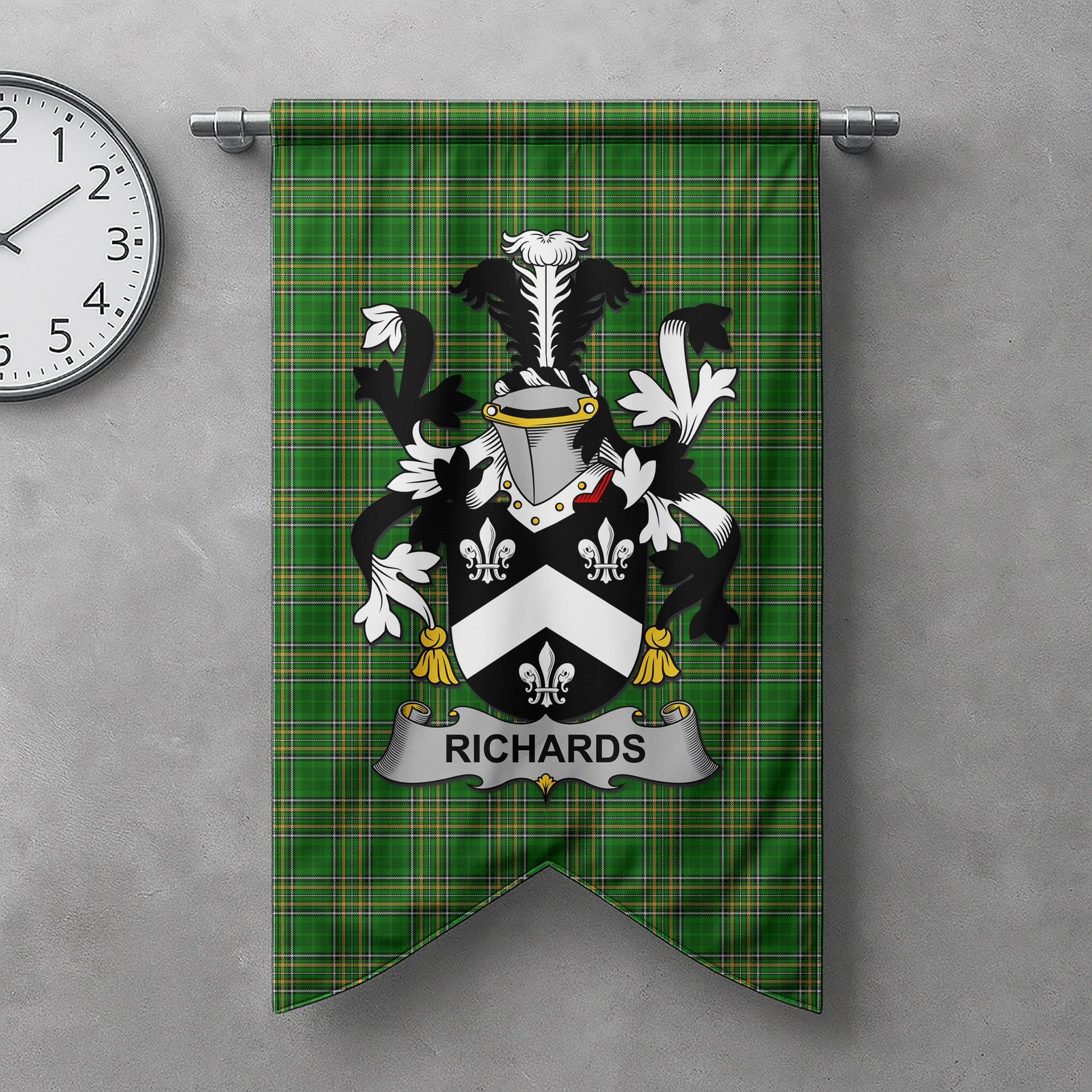 ScotsTee Shop Irish Richards Clan Coat of Arms Irish Tartan Gonfalon Flag
